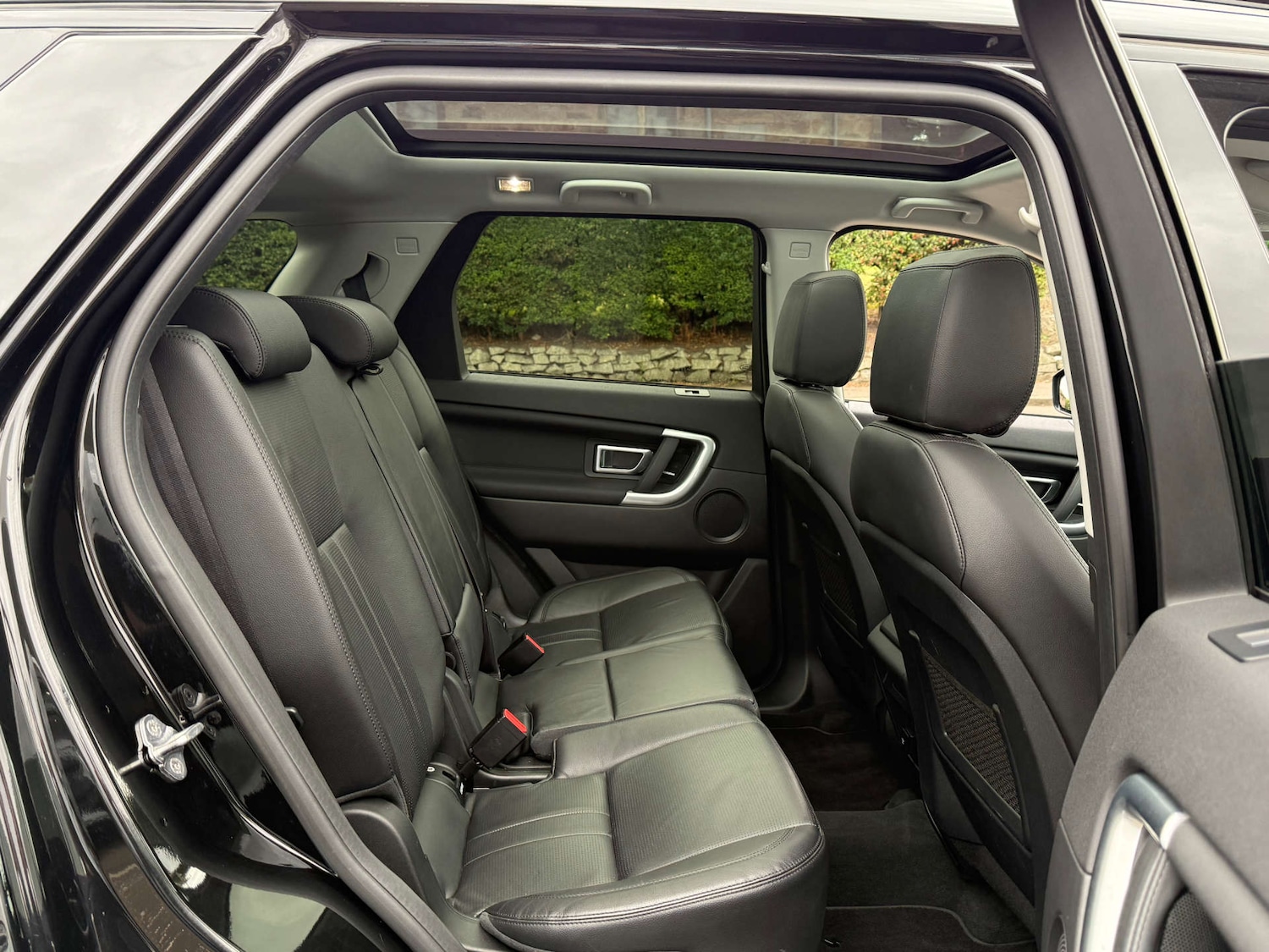 Used Land Rover Discovery Sport 2018 for sale - 76830964: Photo 19