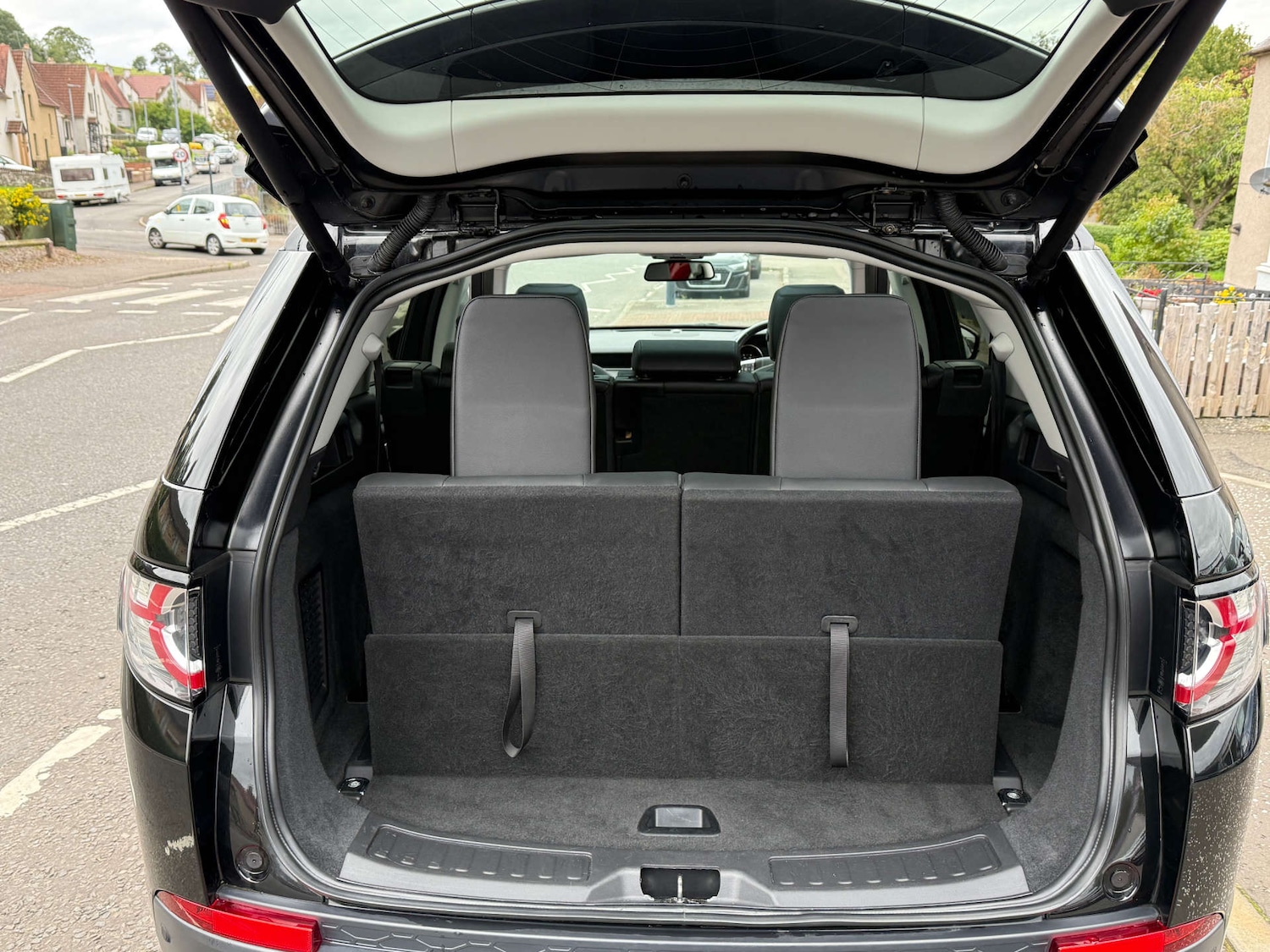 Used Land Rover Discovery Sport 2018 for sale - 76830964: Photo 22