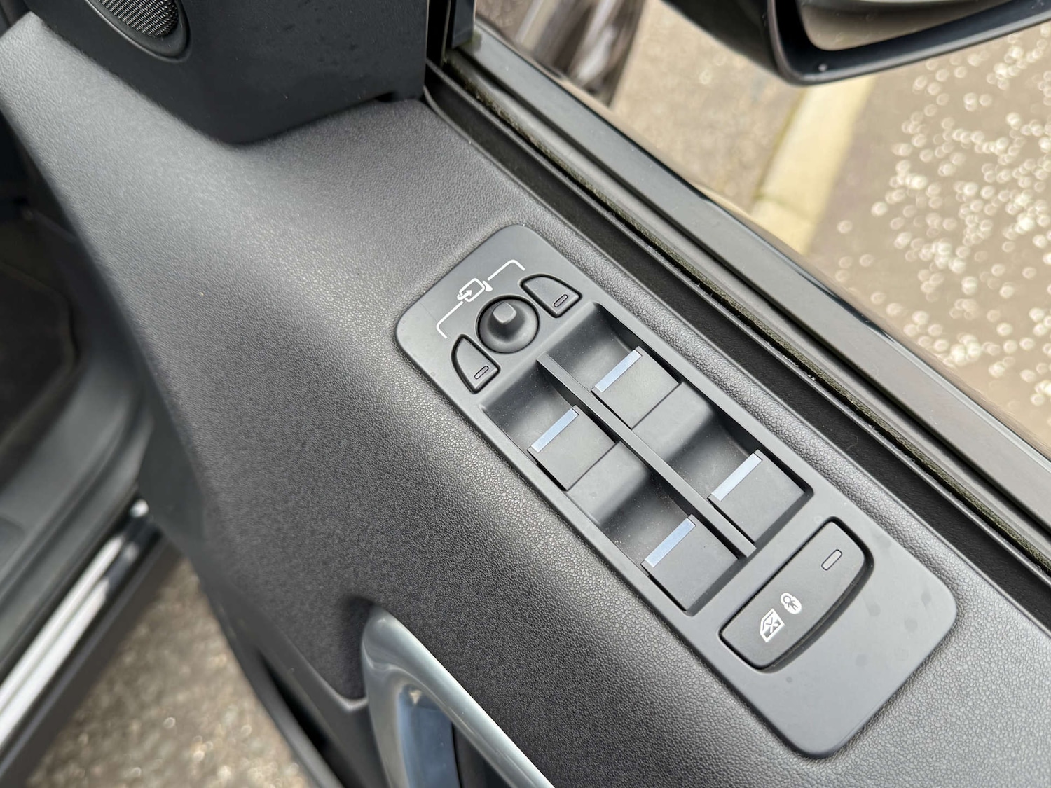 Used Land Rover Discovery Sport 2018 for sale - 76830964: Photo 34