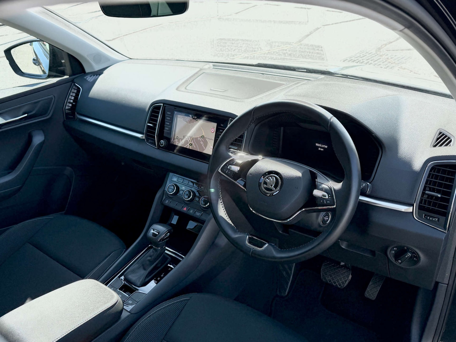 Used Skoda Karoq 2022 for sale - 76830944: Photo 2