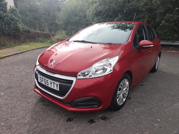 Used Peugeot 208 2015 for sale - 79510447: Photo