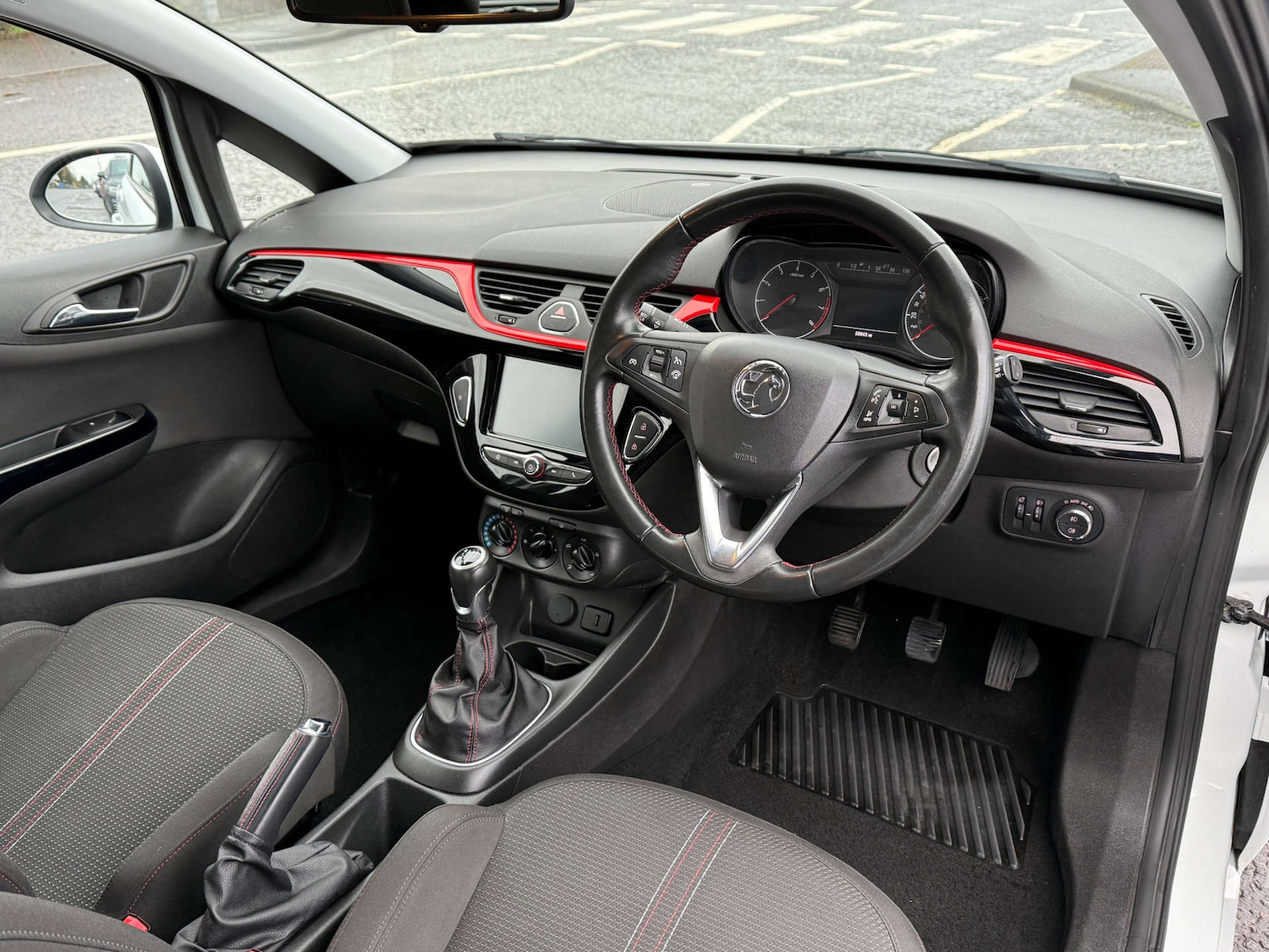 Used Vauxhall Corsa 2017 for sale - 77195854: Photo 2