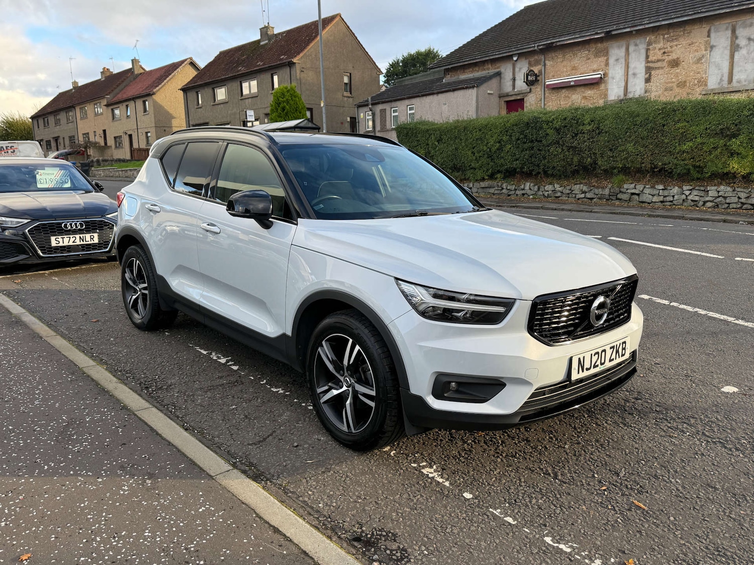 Used Volvo XC40 2020 for sale - 76830924: Photo 7