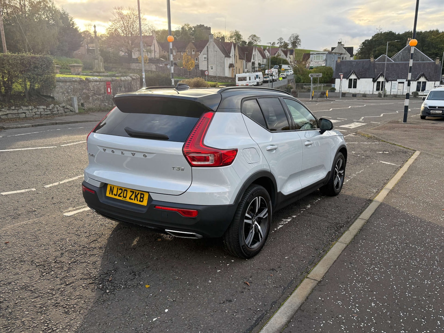 Used Volvo XC40 2020 for sale - 76830924: Photo 9