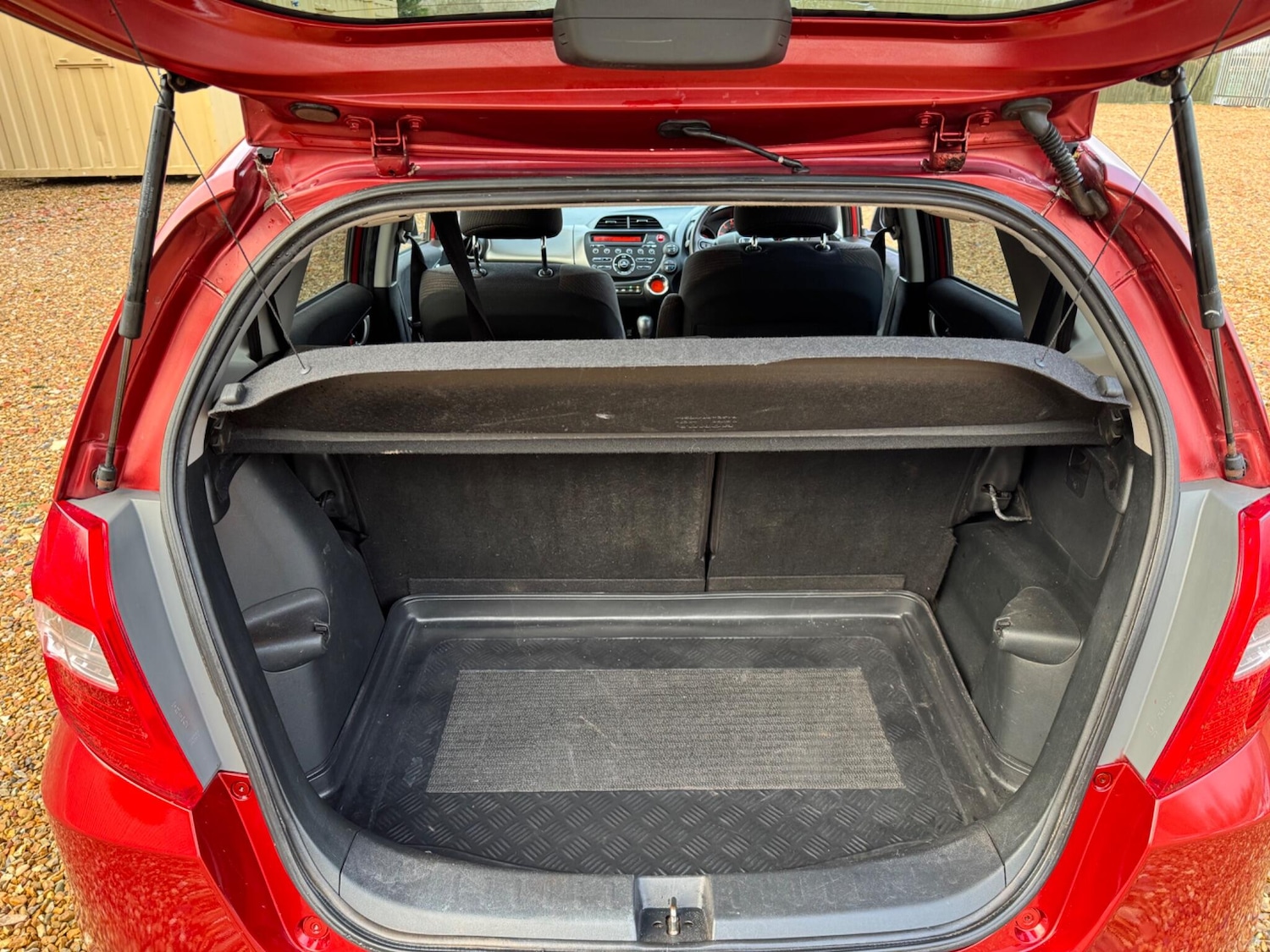 Used Honda Jazz 2014 for sale - 77290429: Photo 32