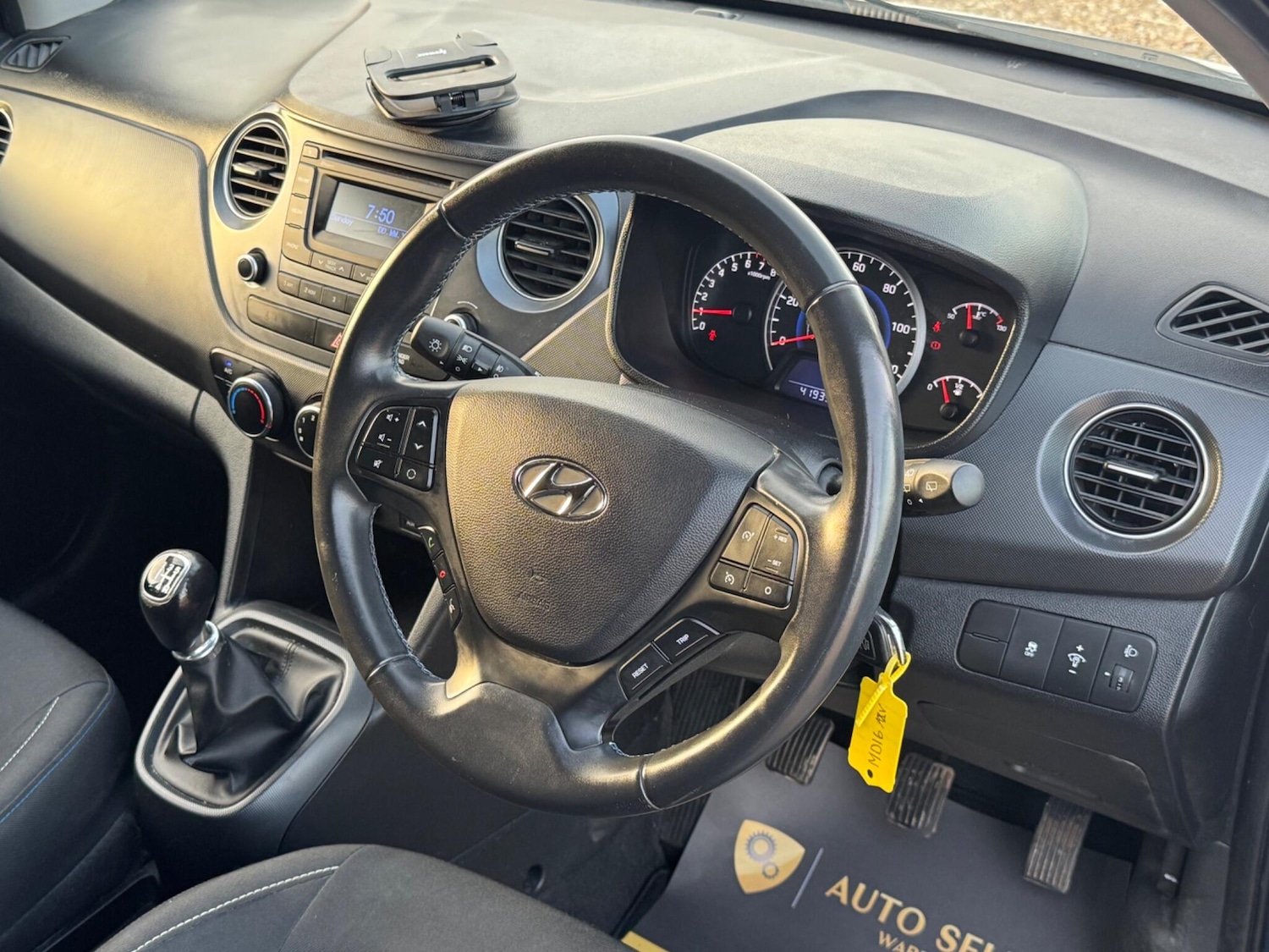 Used Hyundai i10 for sale - 77683999: Photo 14