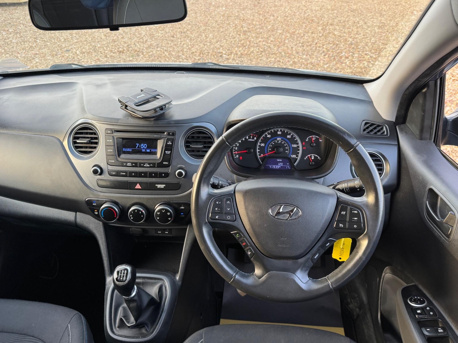 Used Hyundai i10 for sale - 77683999: Photo 18