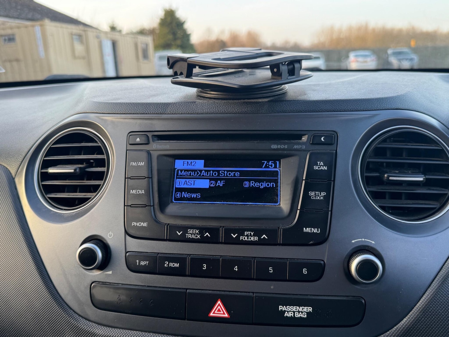 Used Hyundai i10 for sale - 77683999: Photo 29