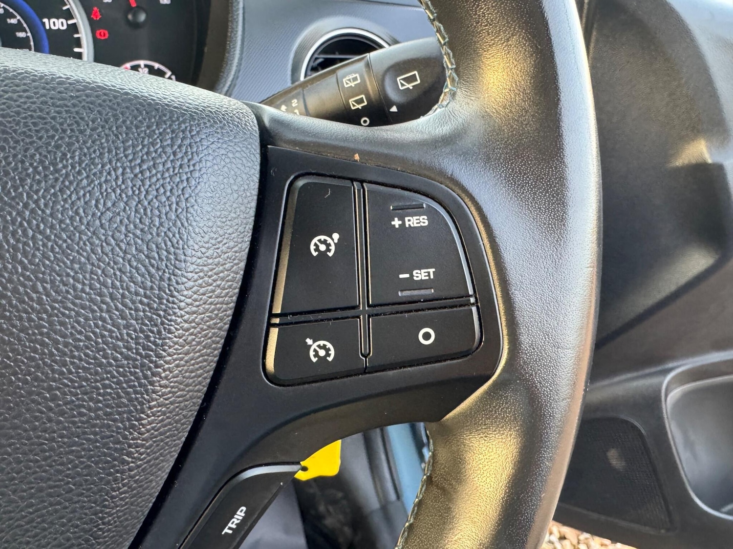 Used Hyundai i10 for sale - 77683999: Photo 31