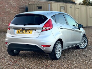 Used Ford Fiesta 2011 for sale - 77190437: Photo