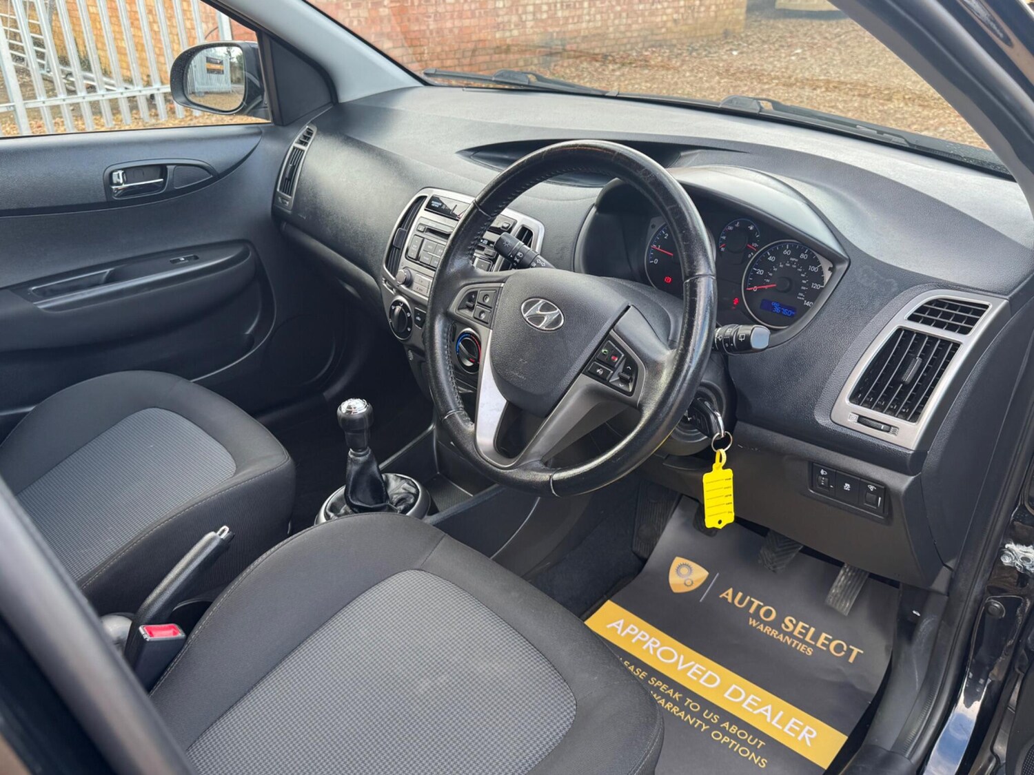 Used Hyundai i20 2013 for sale - 77574388: Photo 13