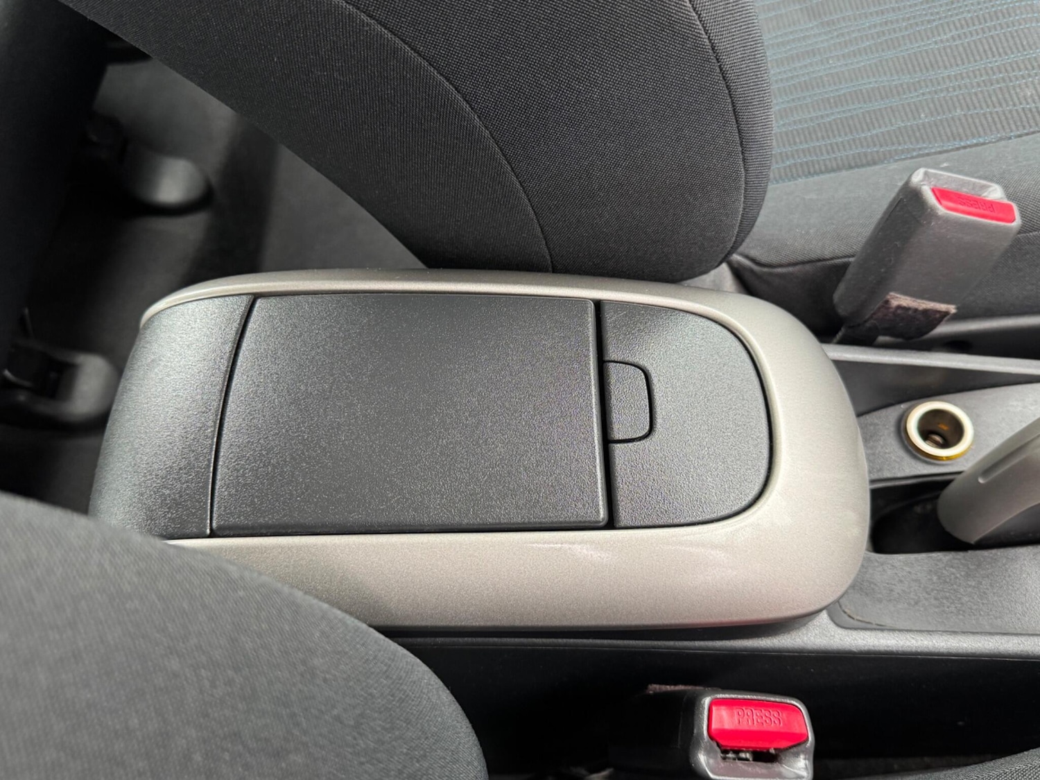 Used Toyota Auris 2008 for sale - 77898349: Photo 30