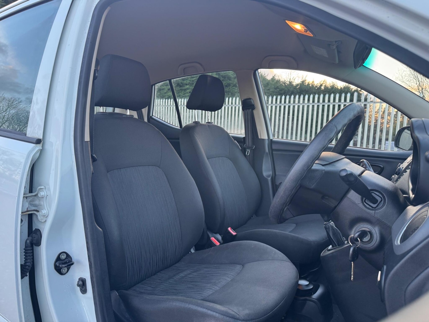 Used Hyundai i10 for sale - 77230183: Photo 16