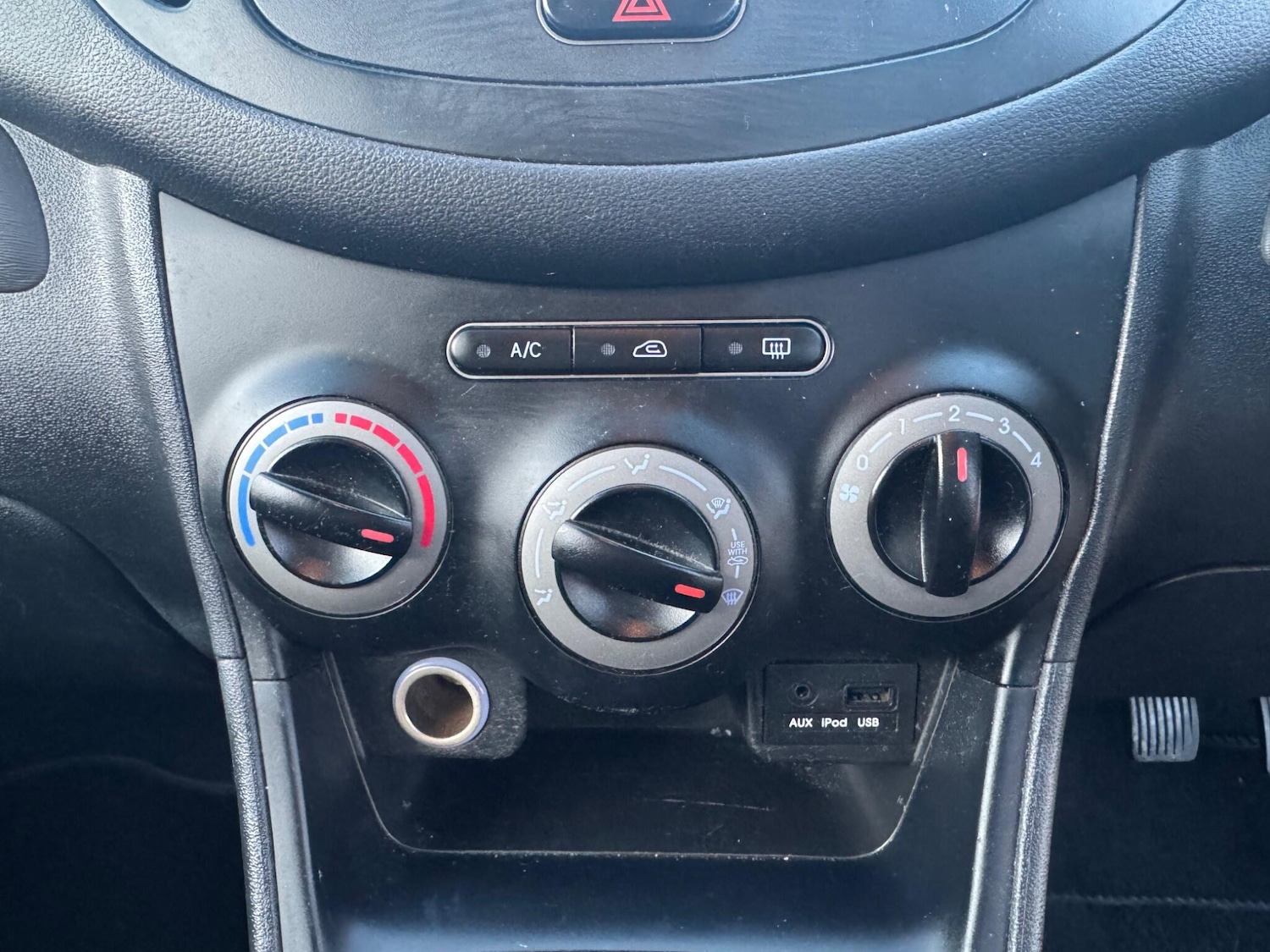 Used Hyundai i10 for sale - 77230183: Photo 25