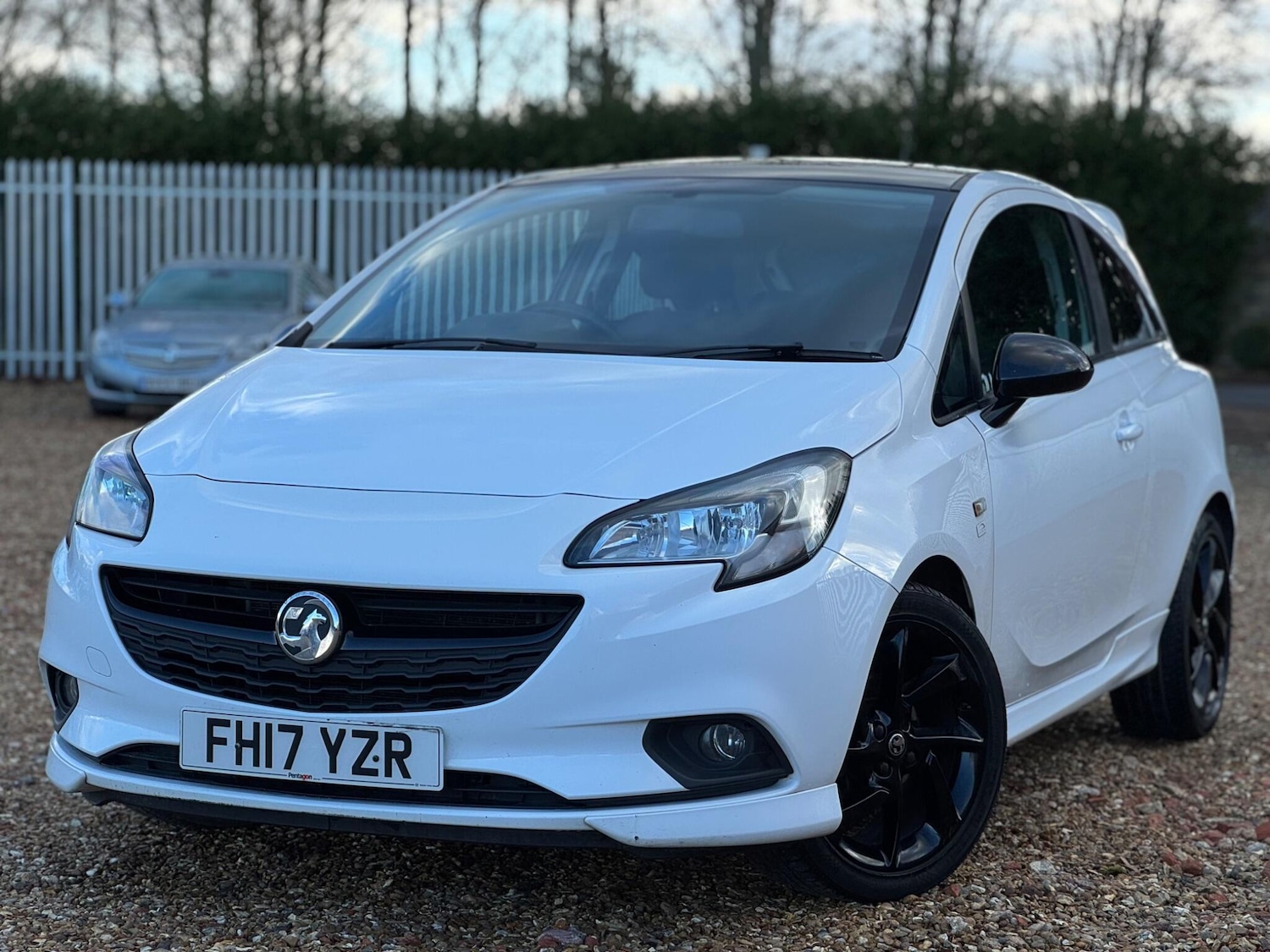 Used Vauxhall Corsa 2017 for sale - 77358690: Photo 2