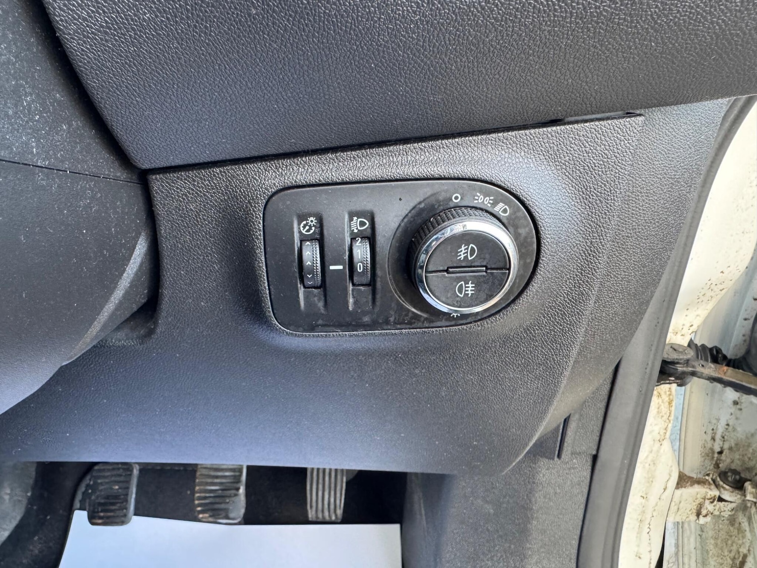 Used Vauxhall Corsa 2017 for sale - 77358690: Photo 28