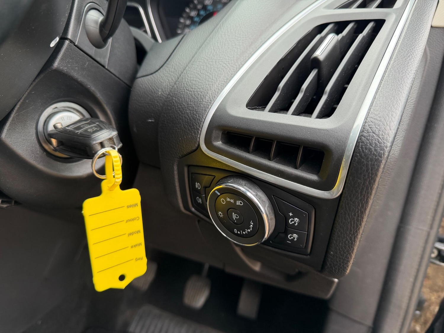 Used Ford Focus 2014 for sale - 78099871: Photo 18