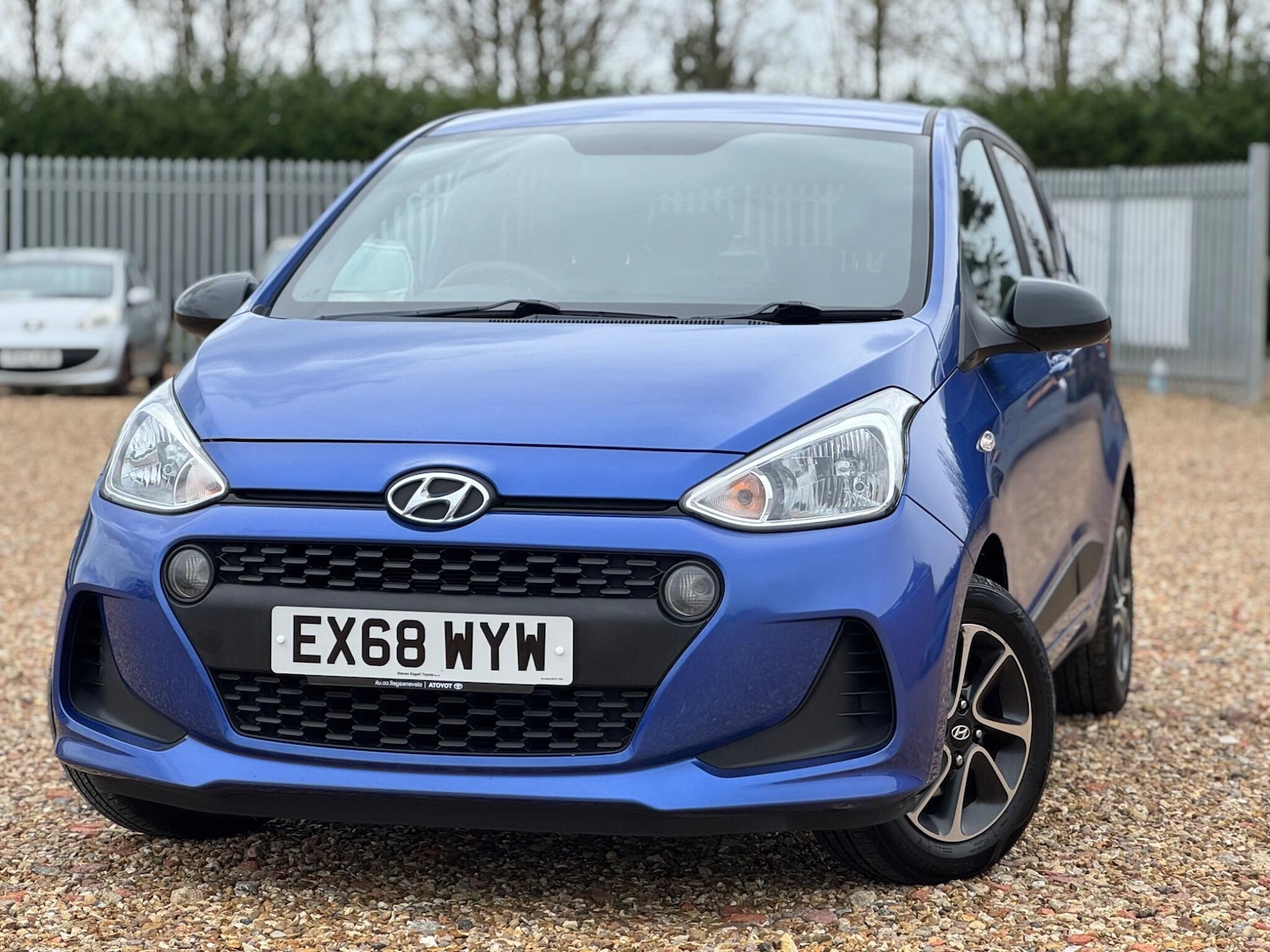 Used Hyundai i10 2018 for sale - 77898430: Photo 2