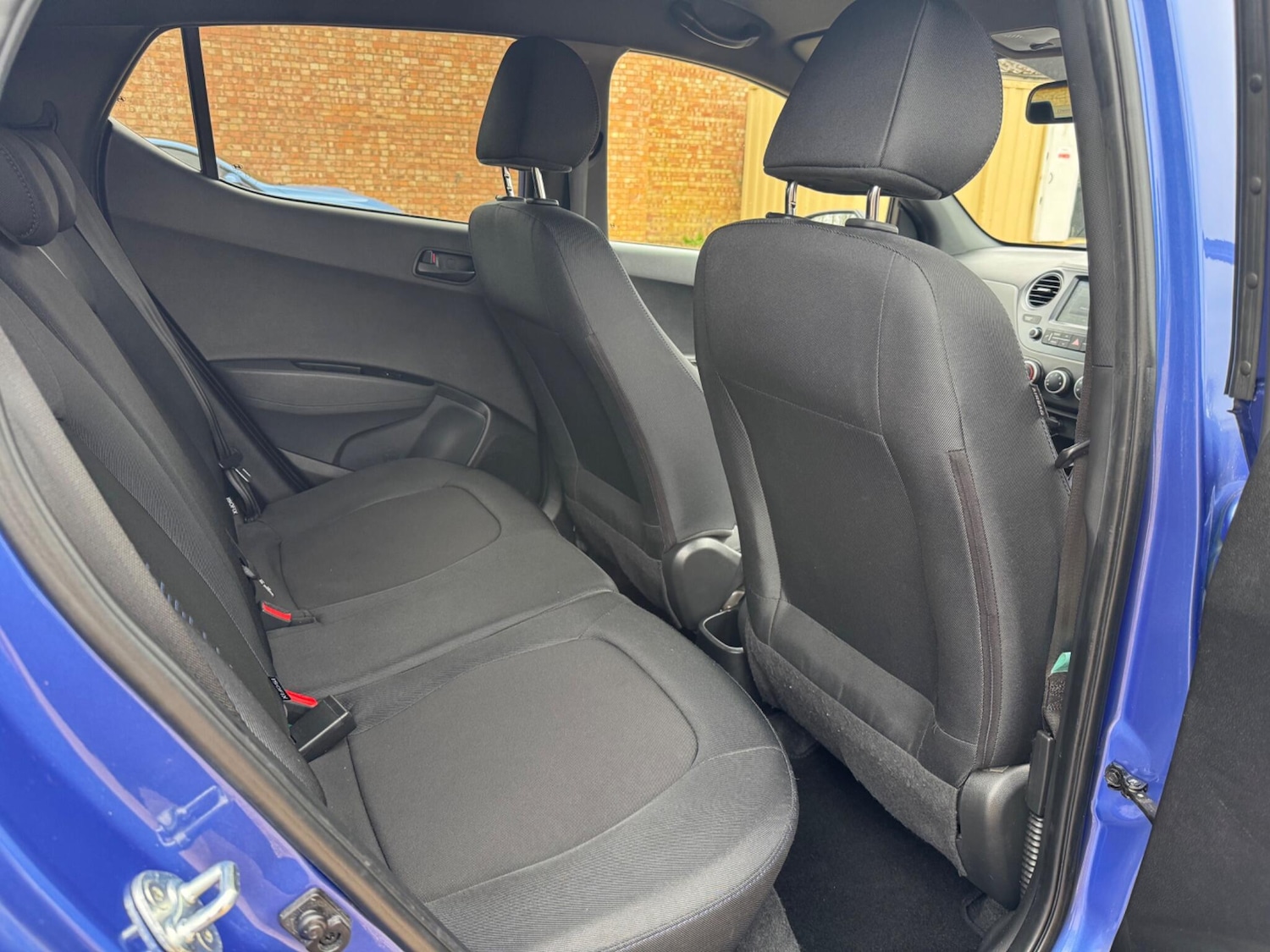 Used Hyundai i10 2018 for sale - 77898430: Photo 20