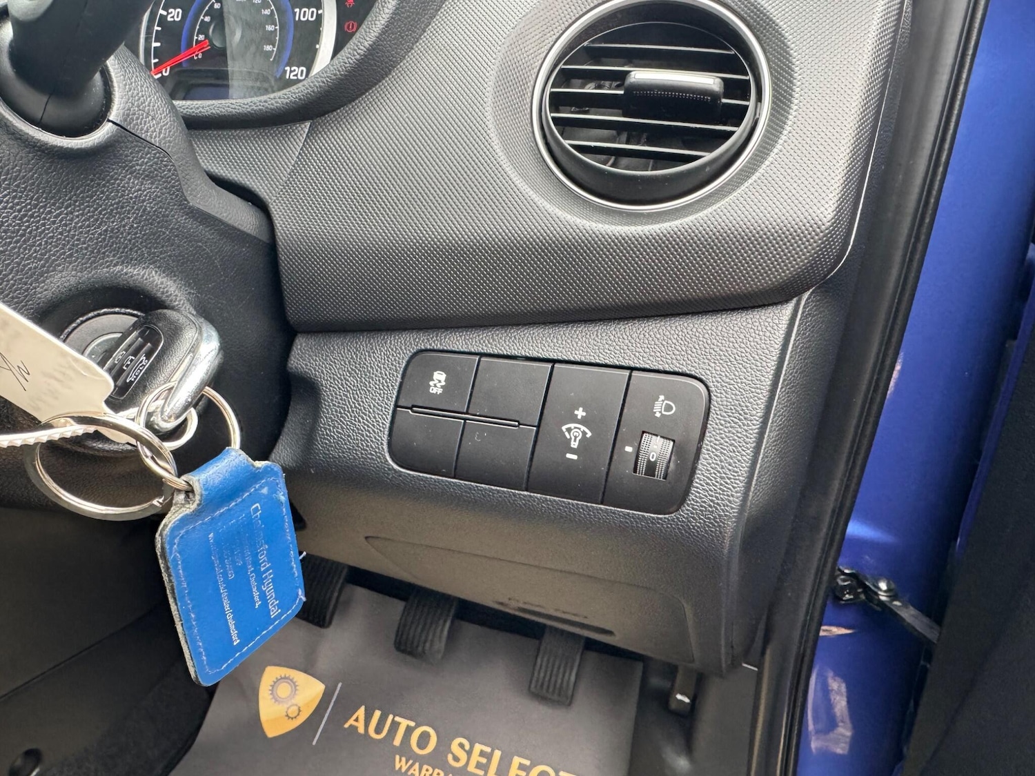 Used Hyundai i10 2018 for sale - 77898430: Photo 24