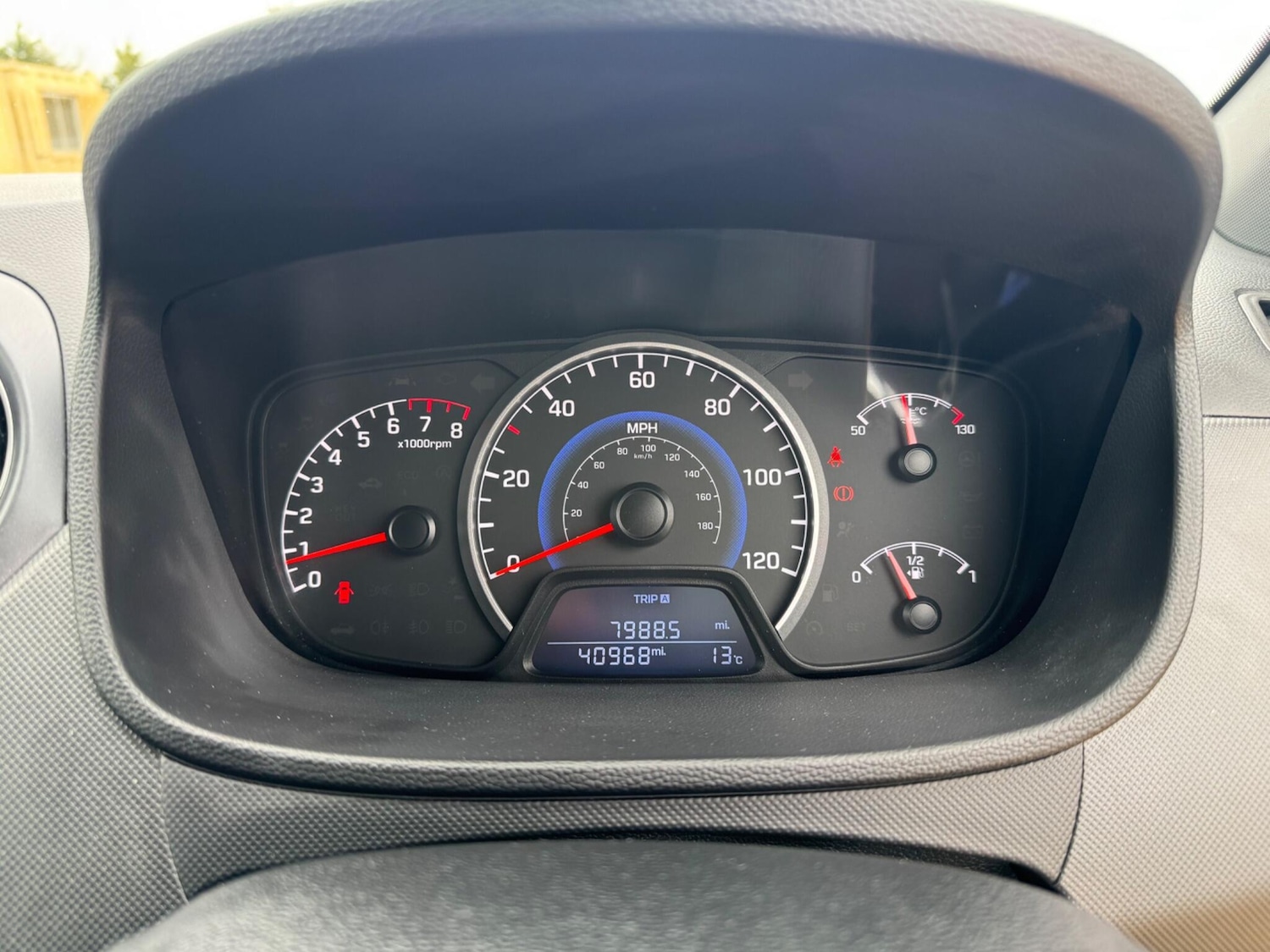 Used Hyundai i10 2018 for sale - 77898430: Photo 36