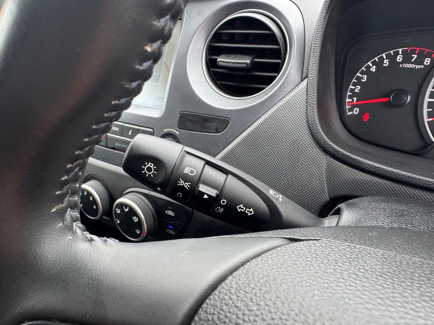 Used Hyundai i10 2018 for sale - 77898430: Photo 38