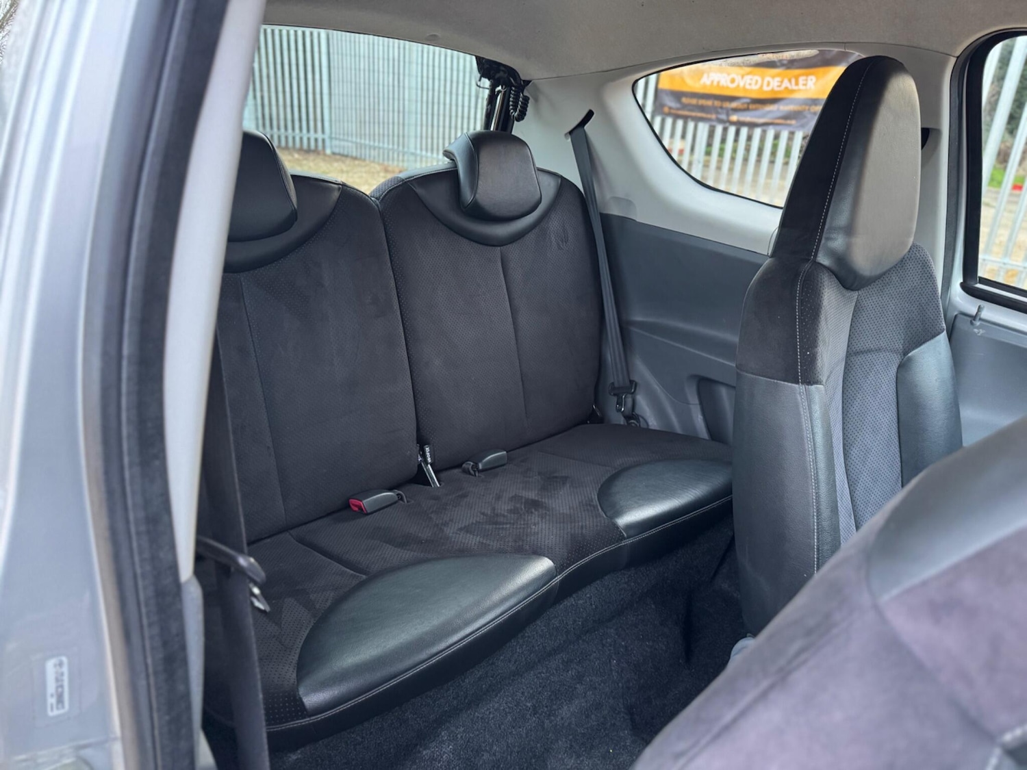 Used Toyota AYGO 2012 for sale - 77559048: Photo 11