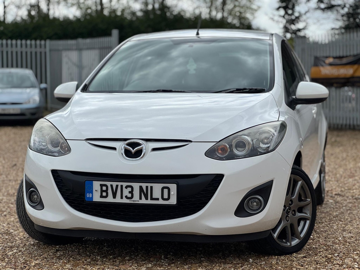 Used Mazda Mazda2 2013 for sale - 78220051: Photo 2