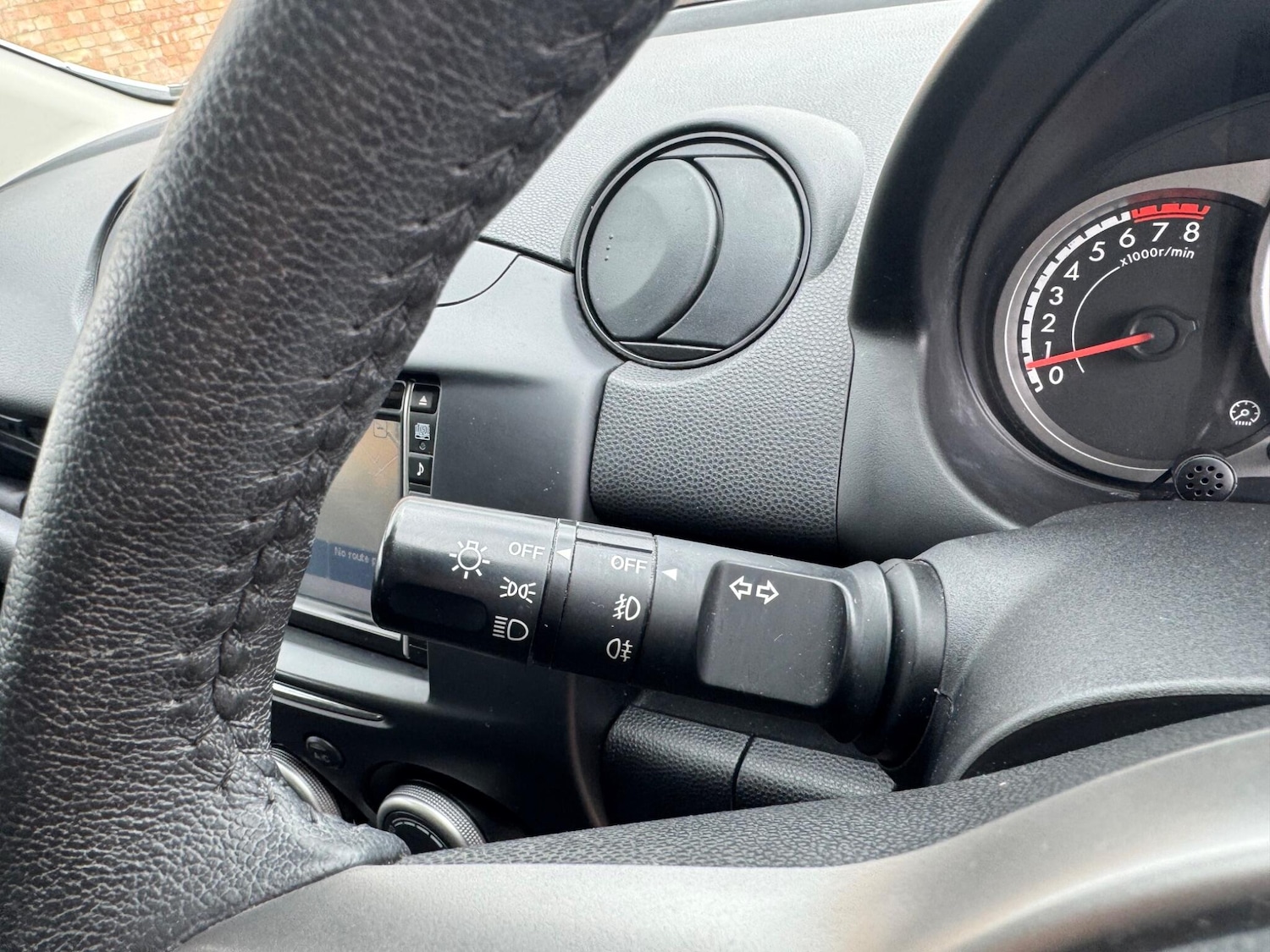 Used Mazda Mazda2 2013 for sale - 78220051: Photo 23