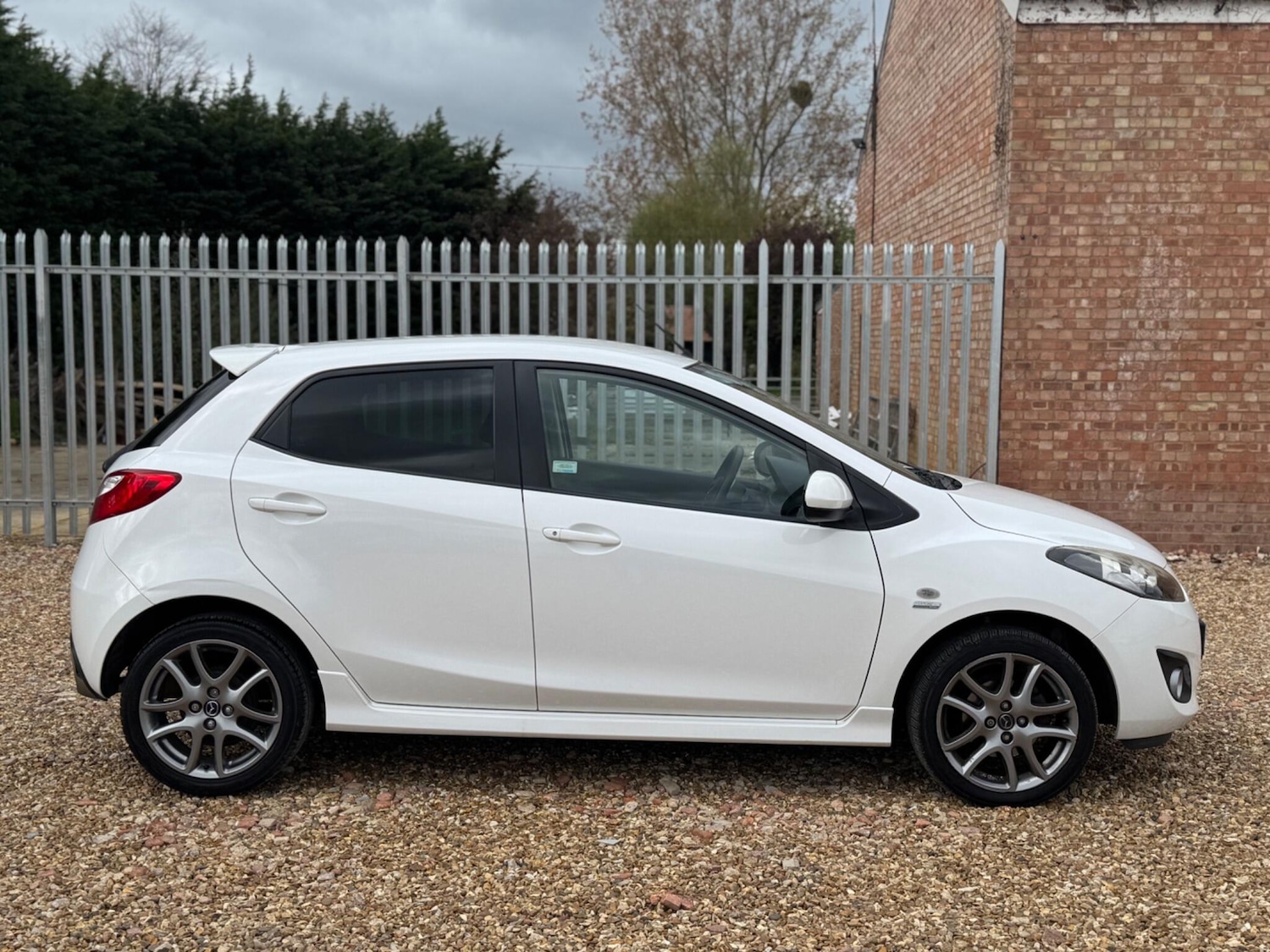 Used Mazda Mazda2 2013 for sale - 78220051: Photo 7