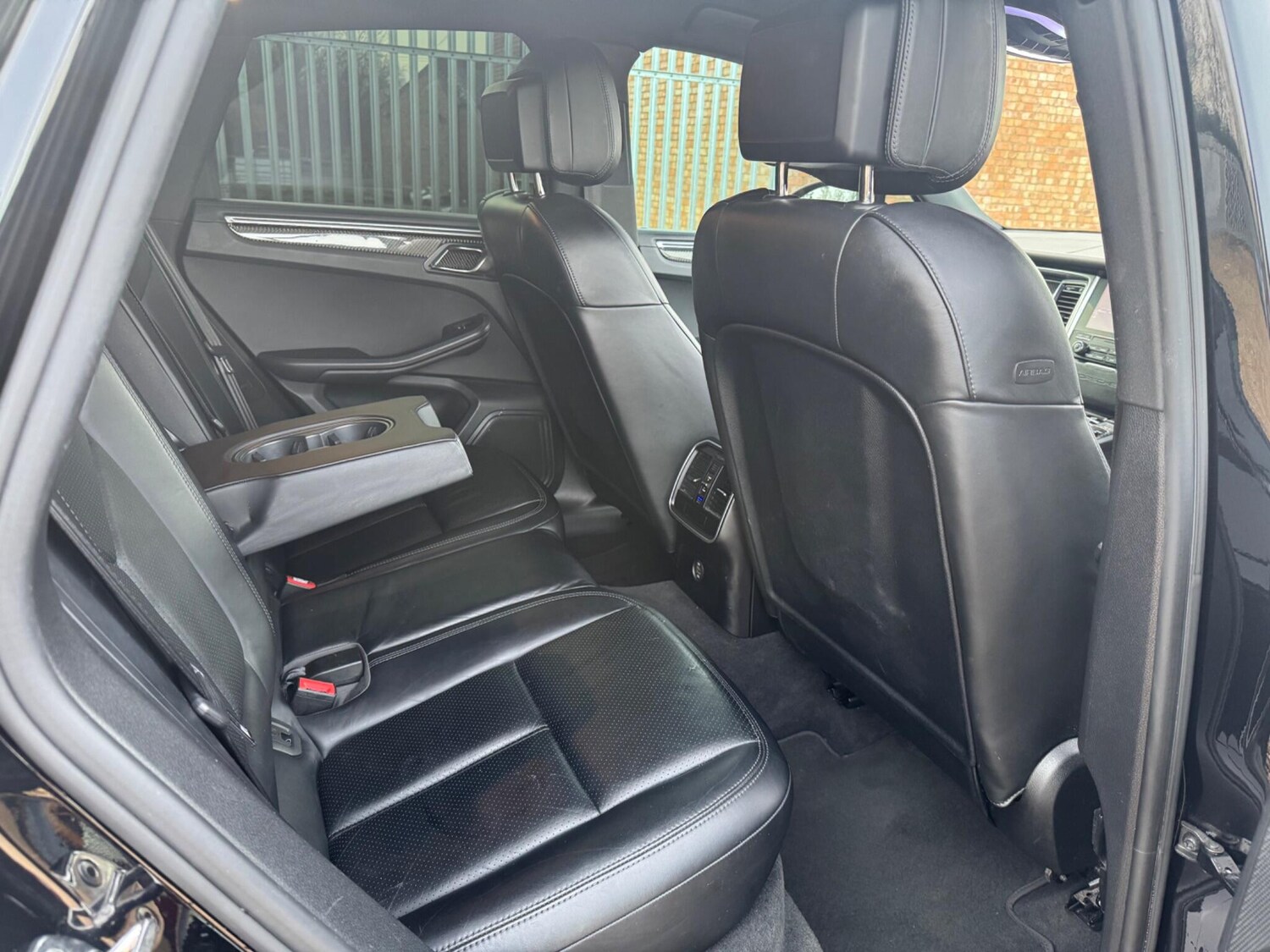 Used Porsche Macan 2017 for sale - 77612396: Photo 27