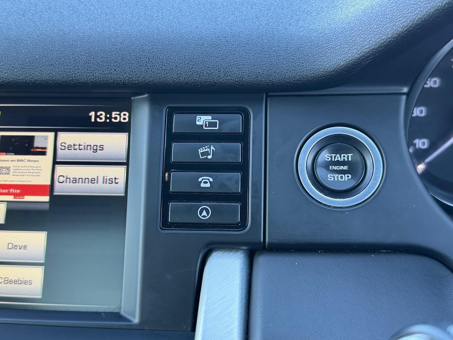 Used Land Rover Discovery Sport for sale - 77191048: Photo 31