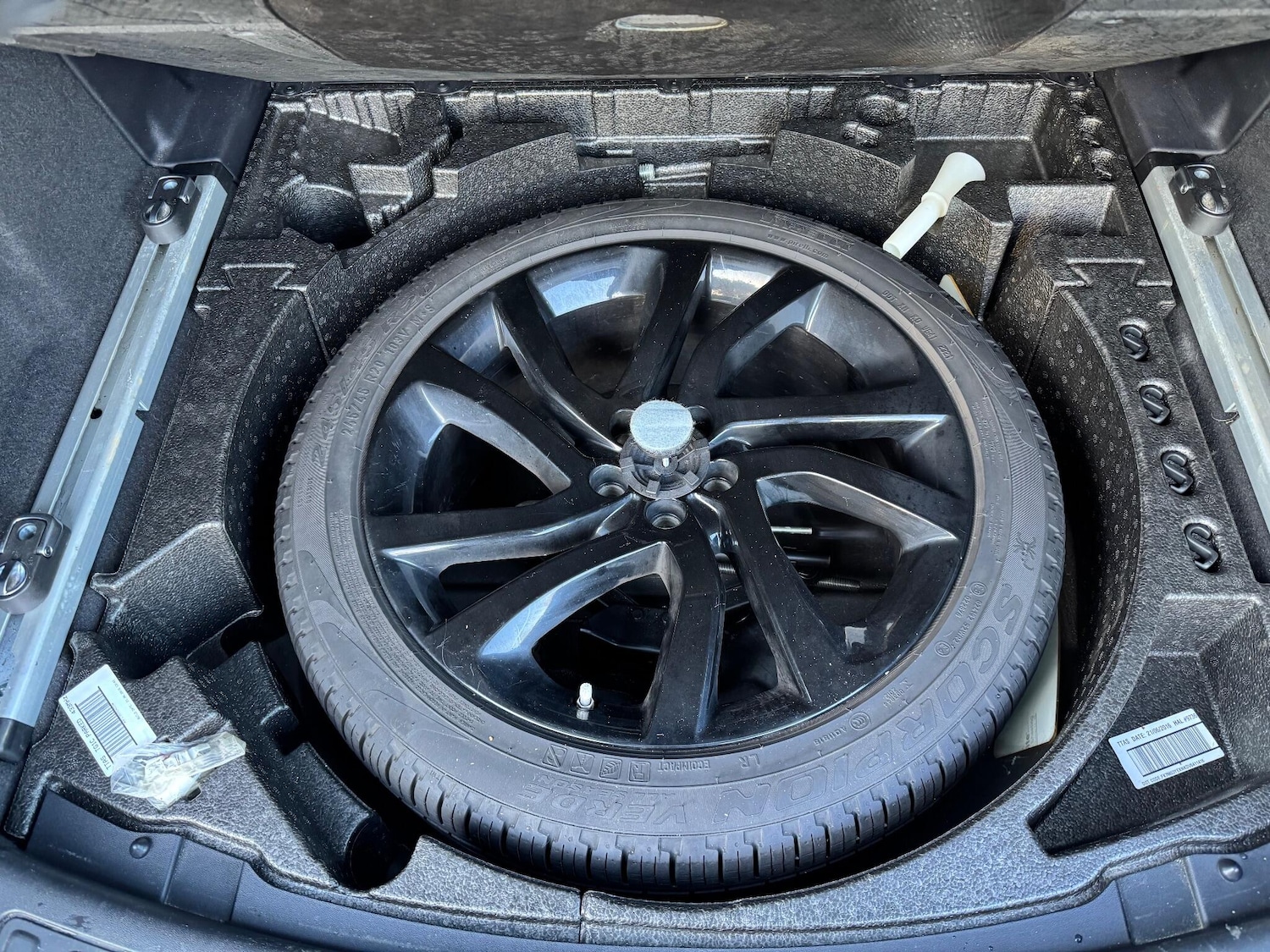 Used Land Rover Discovery Sport for sale - 77191048: Photo 43