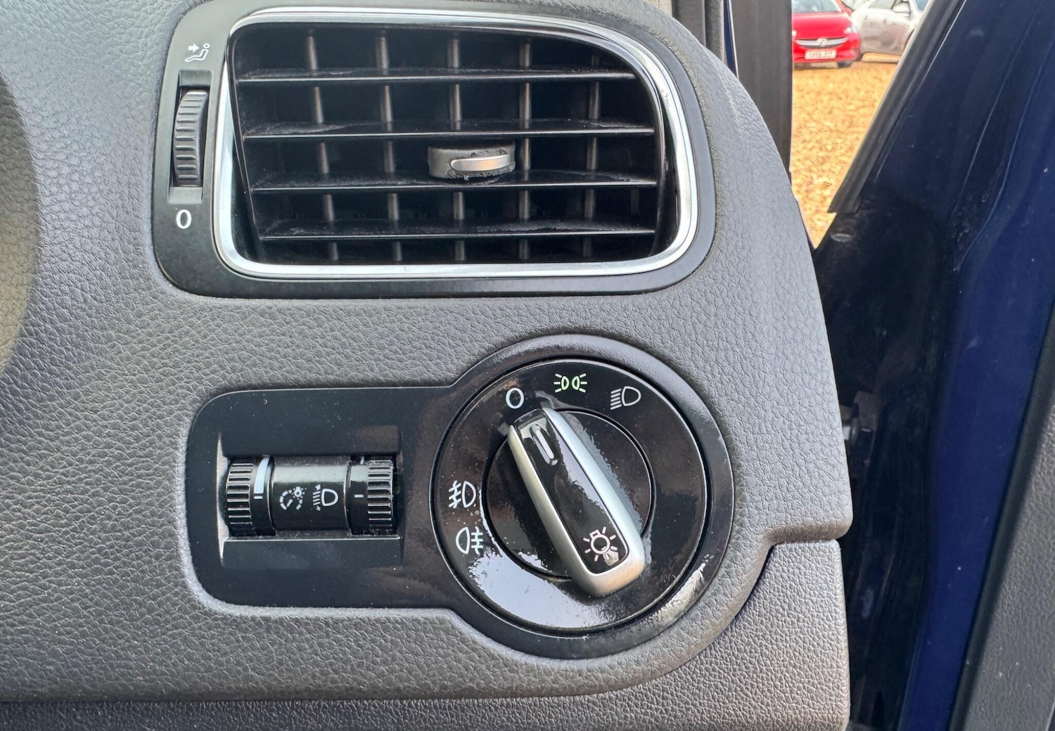 Used Volkswagen Polo 2013 for sale - 77768068: Photo 23