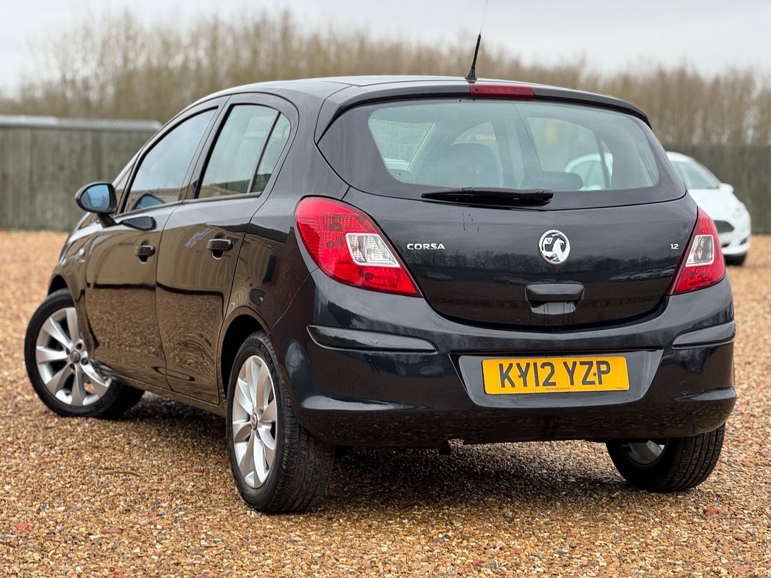 Used Vauxhall Corsa for sale - 77190391: Photo 2