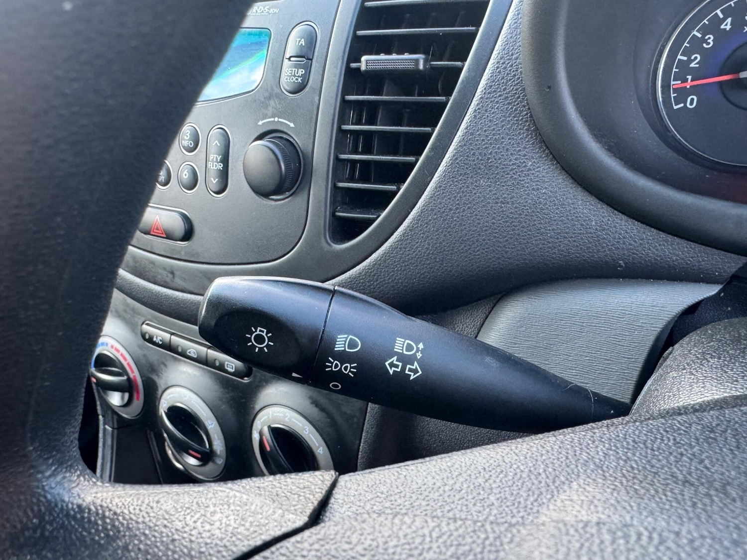 Used Hyundai i10 2013 for sale - 78100741: Photo 24