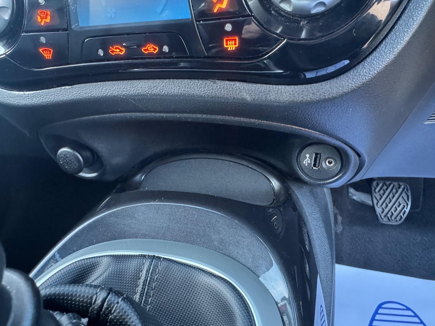 Used Nissan Juke 2015 for sale - 77440828: Photo 32