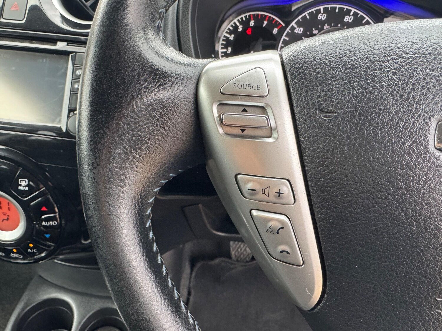 Used Nissan Note 2015 for sale - 77400769: Photo 25