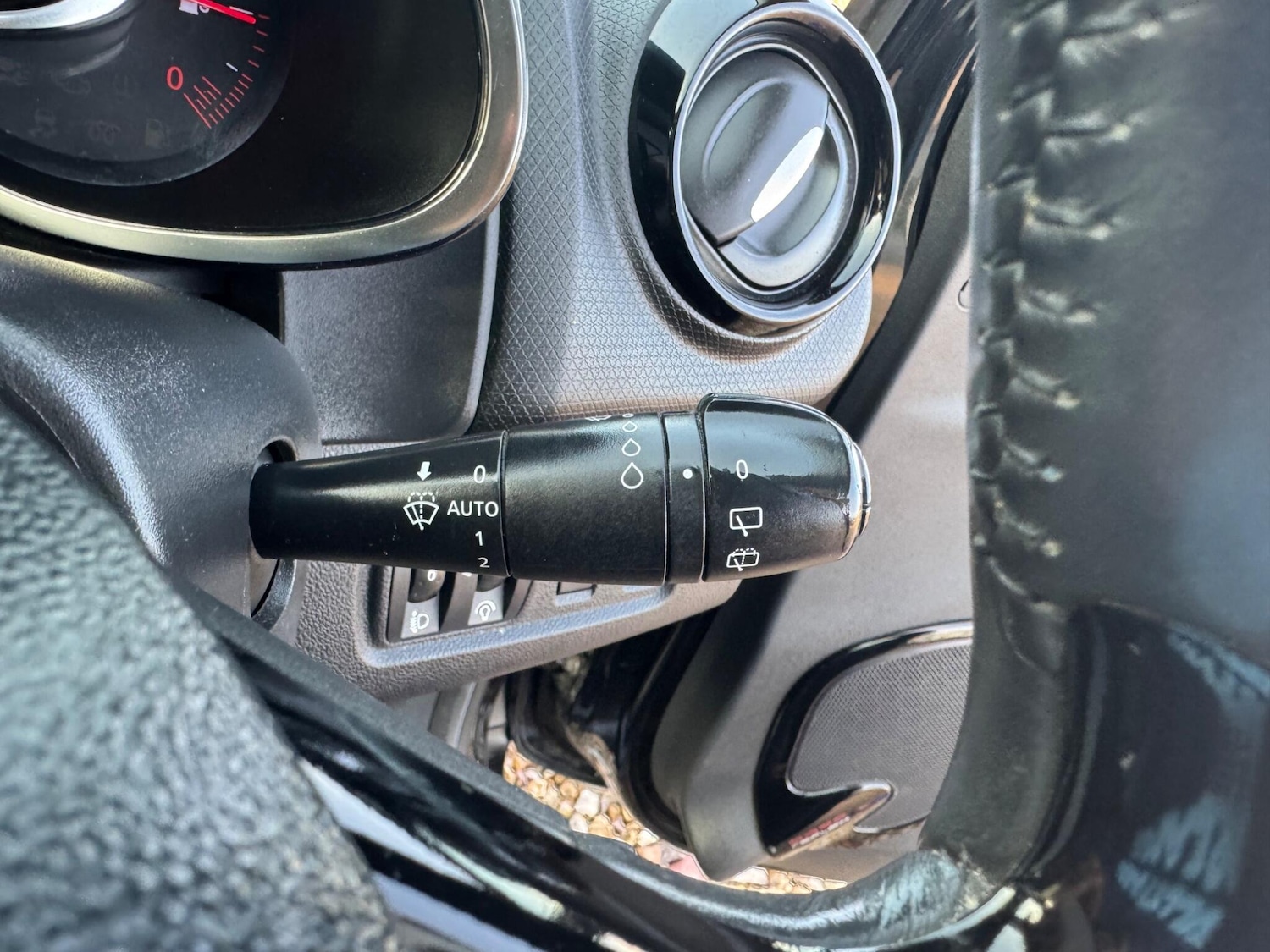 Used Renault Clio 2016 for sale - 77683368: Photo 23