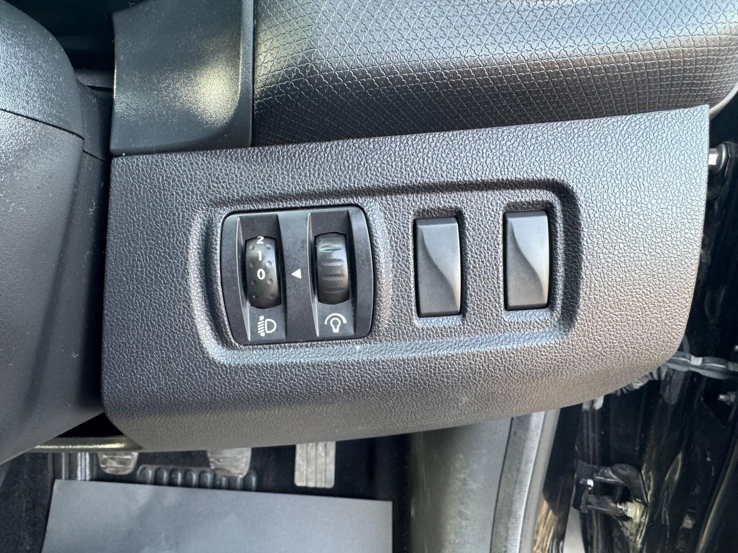 Used Renault Clio 2016 for sale - 77683368: Photo 27