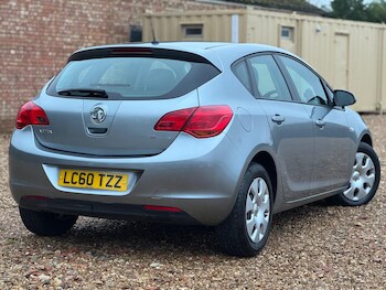Used Vauxhall Astra 2010 for sale - 77191251: Photo