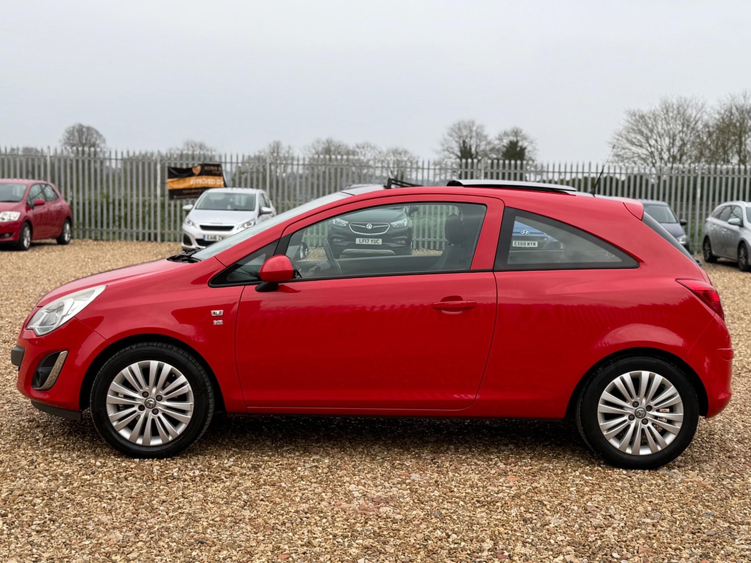Used Vauxhall Corsa 2011 for sale - 78006324: Photo 9