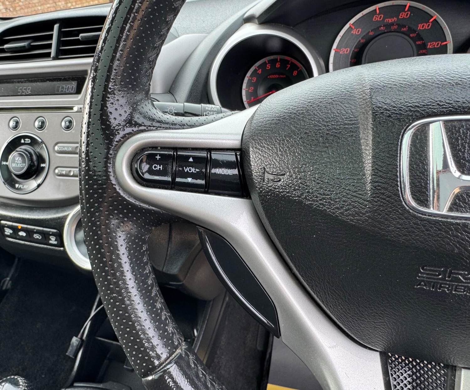 Used Honda Jazz 2010 for sale - 78128119: Photo 26