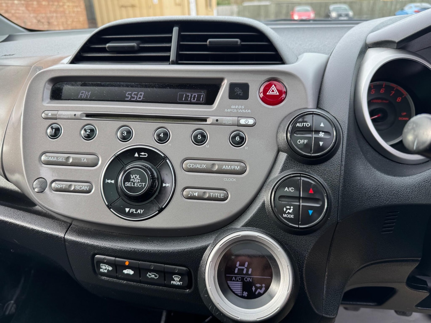 Used Honda Jazz 2010 for sale - 78128119: Photo 32