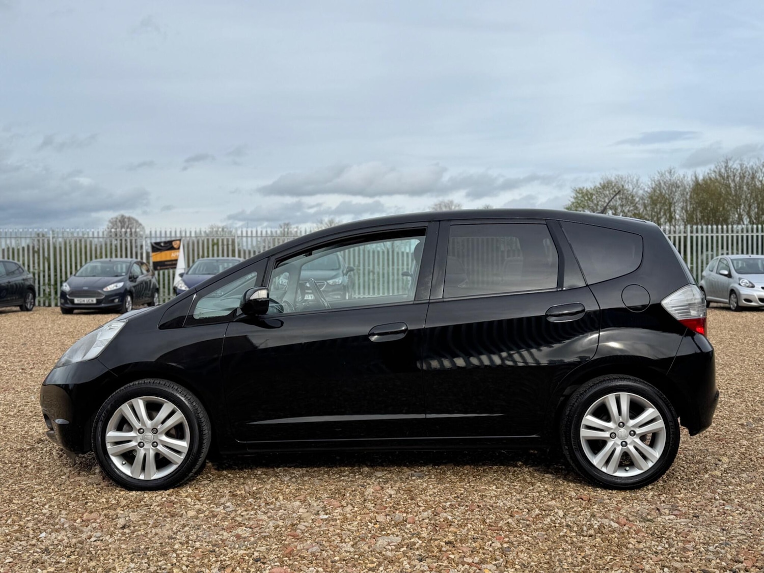 Used Honda Jazz 2010 for sale - 78128119: Photo 8