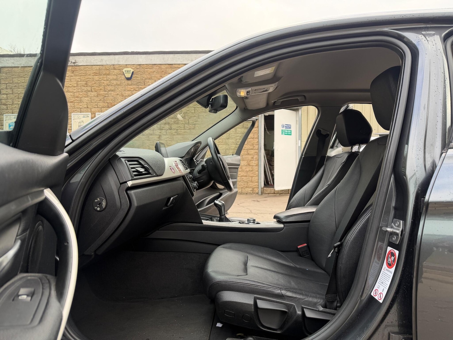 Used BMW 3 Series 2014 for sale - 76283329: Photo 10