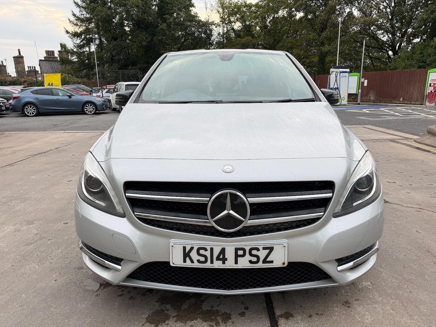 Used Mercedes-Benz B Class 2014 for sale - 76060615: Photo 1