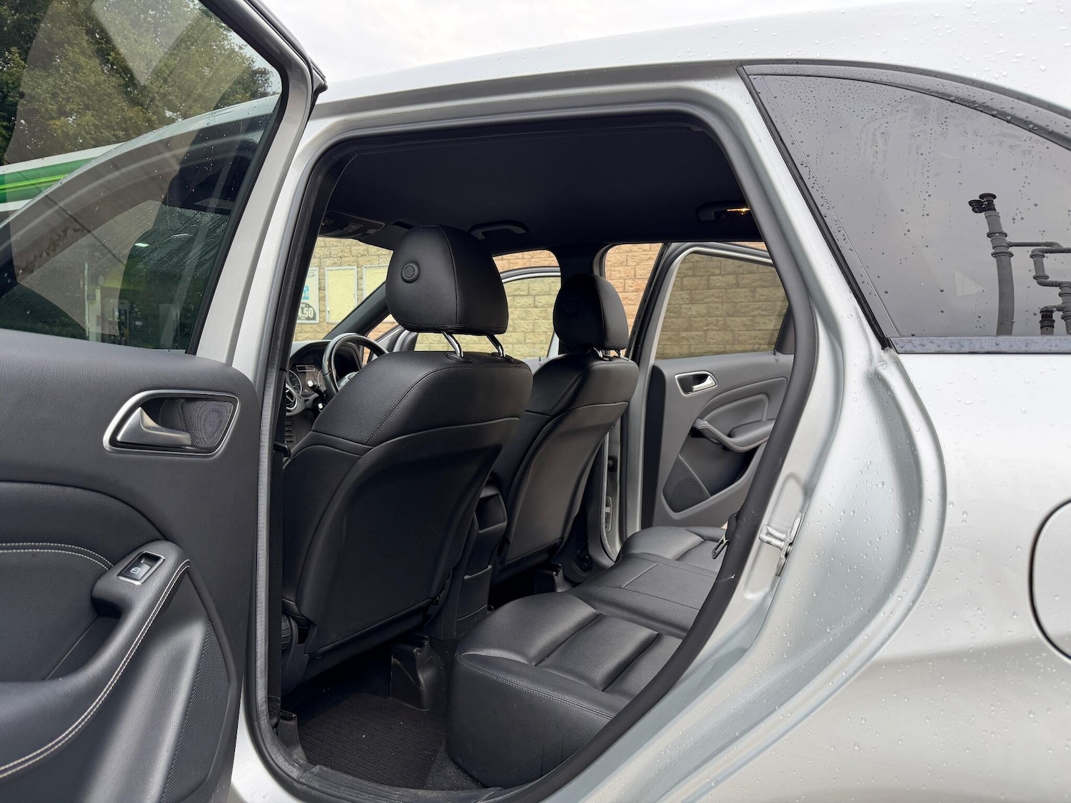 Used Mercedes-Benz B Class 2014 for sale - 76060615: Photo 13