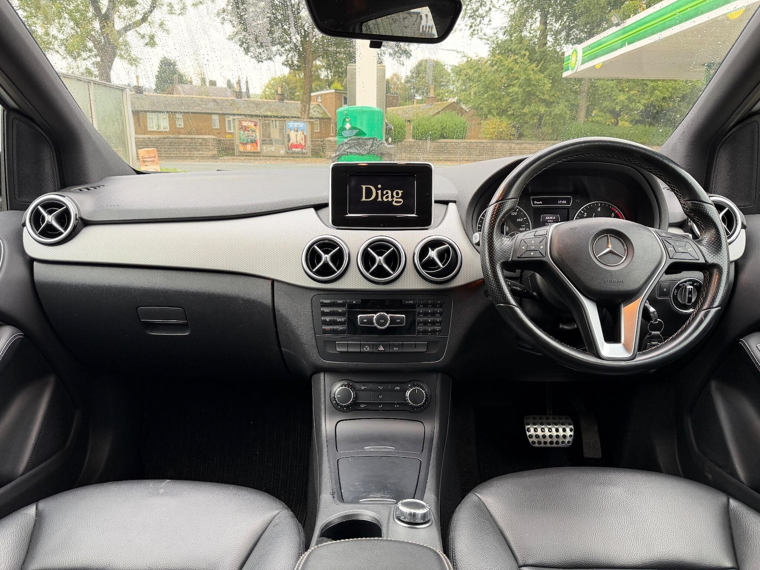 Used Mercedes-Benz B Class 2014 for sale - 76060615: Photo 17