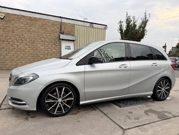 Used Mercedes-Benz B Class 2014 for sale - 76060615: Photo